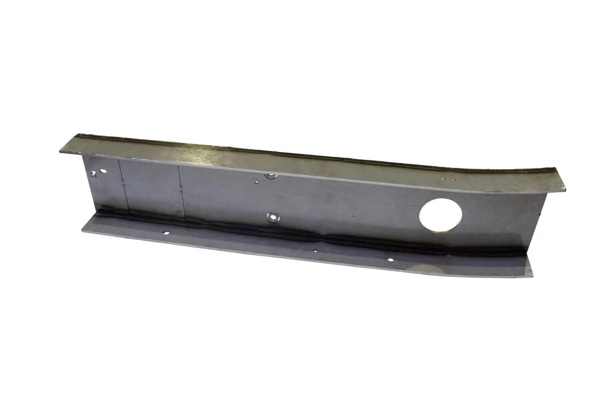 1999-2006 Chevy Siverado 1500 Extended Cab 1999-2006 Gmc Sierra Extended Cab Center Rear Frame Section Left Side