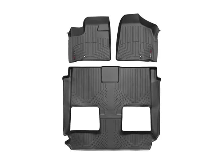 Black Front and rear Floorliners Chrysler Town & Country 2011 - 2014 Fits models with 1 retentino hook on the driver side floor; Fits vehicles with 2nd Row Bucket seating. With Stown Go