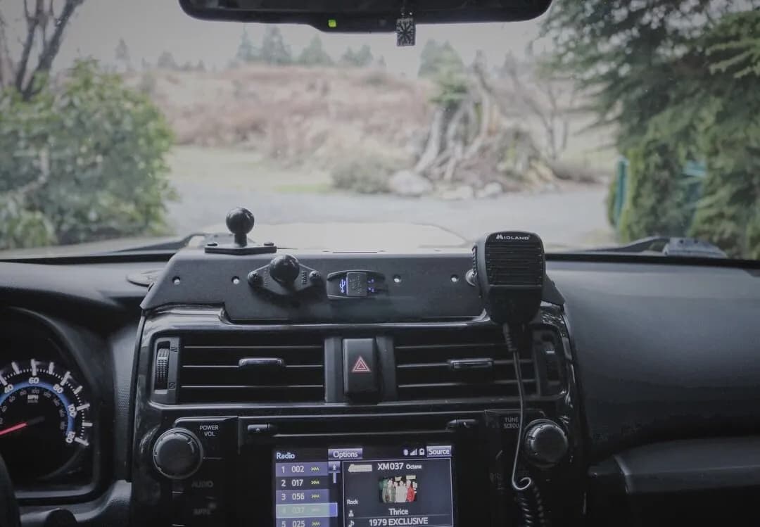 T4RPAM 5th gen 4 runner powered dash mount
