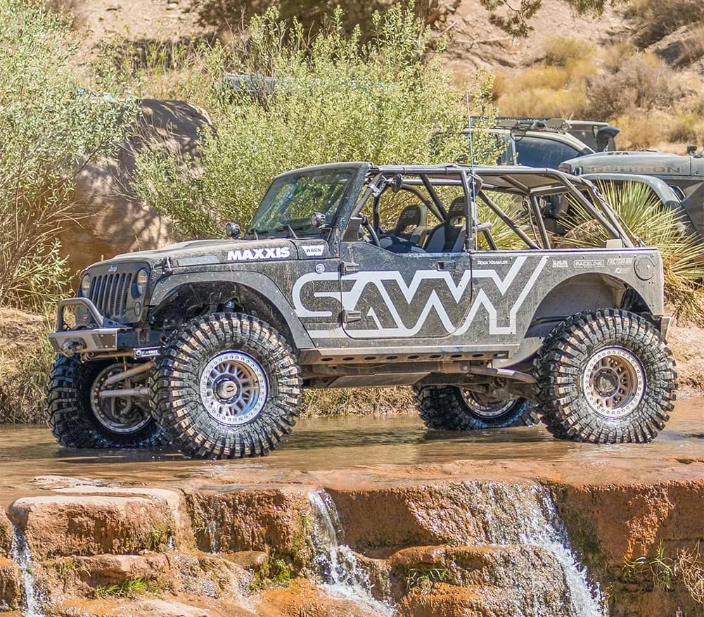 0718 Wrangler Legacy Front Bumper With Hoop Raw