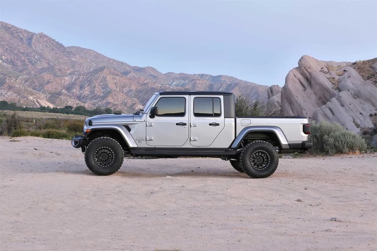 Sport Lift System w/Shock; 3 in. Lift; w/Dirt Logic 2.25 Shocks;