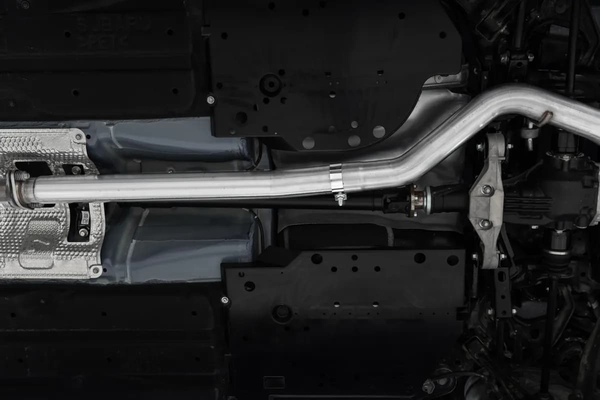 Armor Pro Cat Back Exhaust System; 3 in. Tubing; Single Rear Exit; T304 Stainless Steel; 5.0 in. Carbon Fiber Tip;