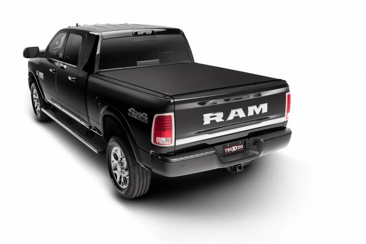 09c RAM 1500/10c RAM 2500/3500 8ft Pro X15 Tonneau Cover Black