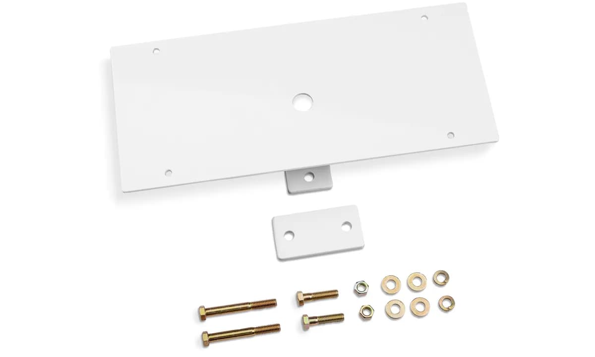 Backrack 1999-2024 Universal Universal Light Brkt 10-1/2in Base cm 91002w