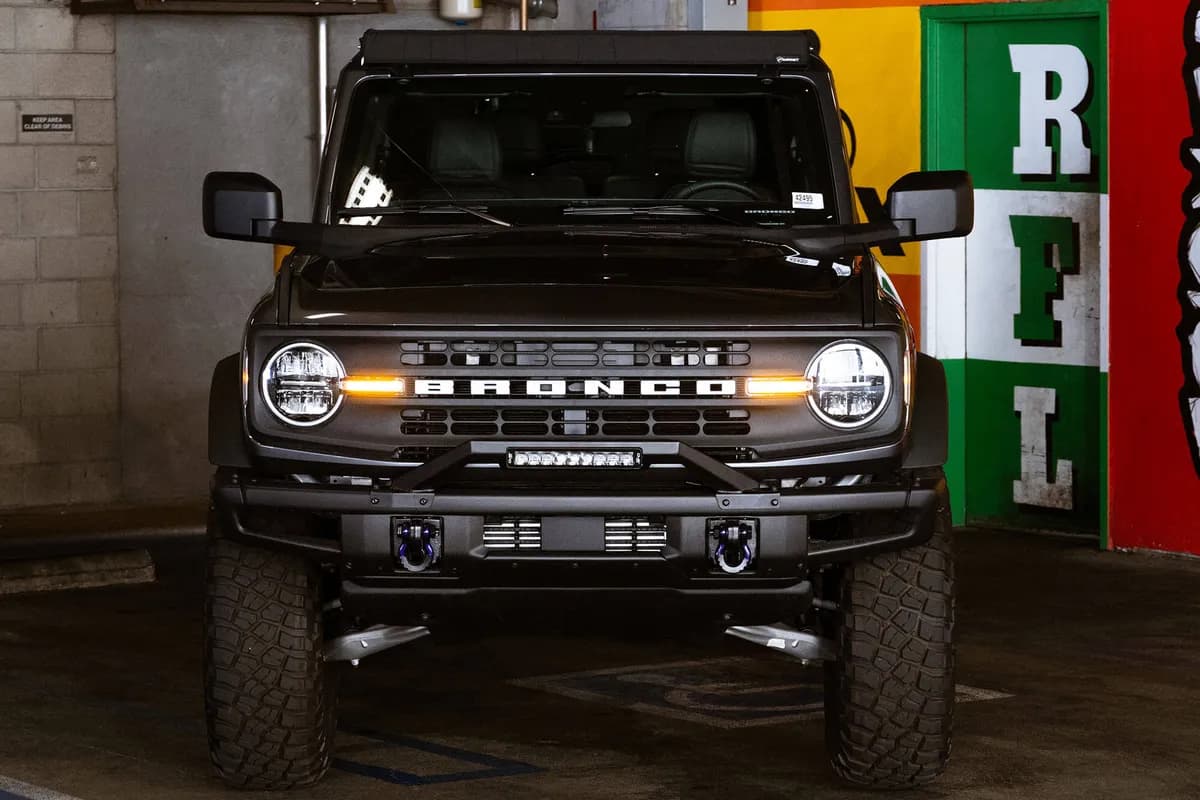 DV8 Offroad Factory Modular Front Bumper Bull Bar - Bronco 2021+