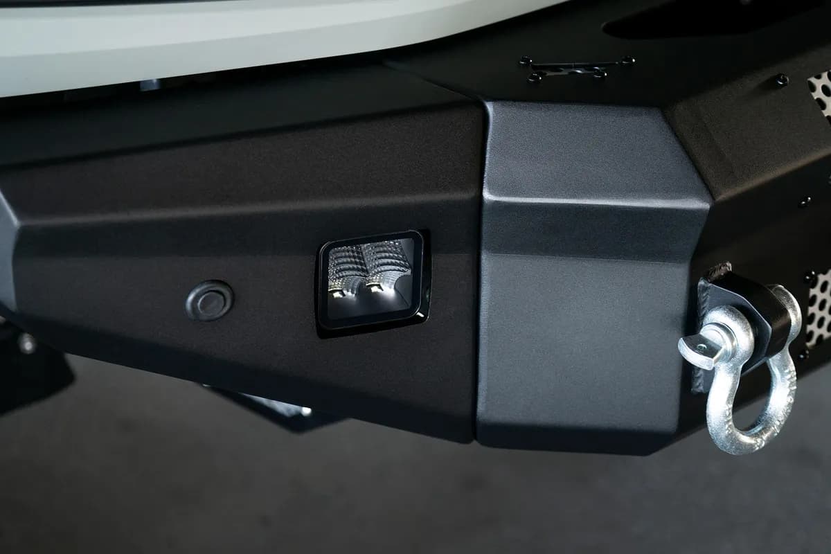 21c Bronco Front Bumper Winch Capable w/ Optional Bull Bar And Auxiliary Light Opening