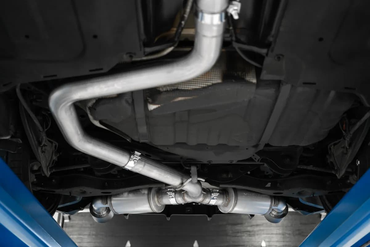 Armor Lite Cat Back Performance Exhaust System; 3 in.; Aluminized Steel; Dual Split Rear; W/5 in. OD. Tips;