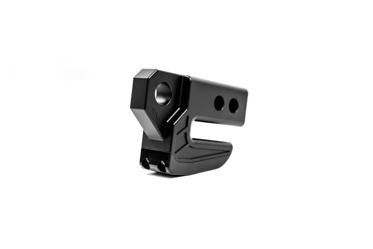 DV8 Offroad Xtract Hitch Skid Plate - Black