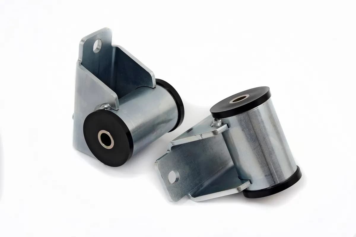 8795 Wrangler/9706 Wrangler/8401 Cherokee/8682 Comanche 6 Cyl Motor Mount