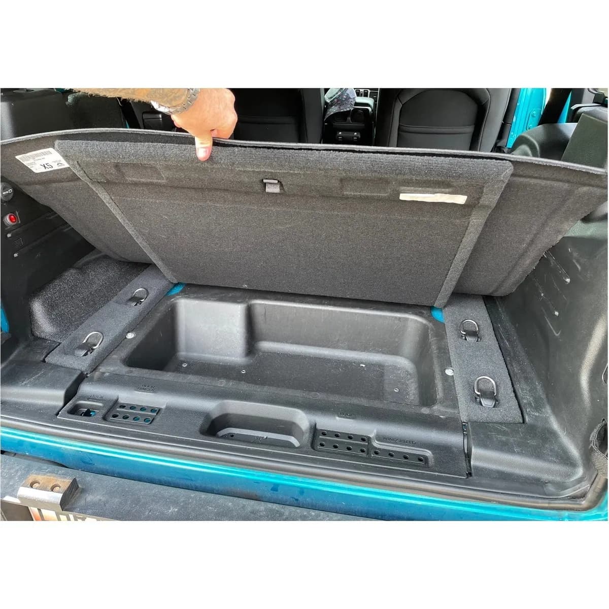18c Wrangler Jku 4dr Rear Cargo Mat No Subwoofer Mesa Smoke