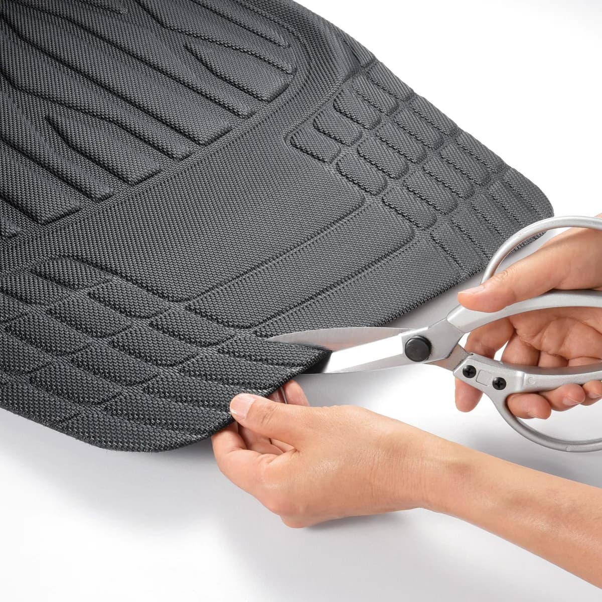 Universal Mat 777-1 4 Pcsset Kagu Sizem Frontl26in Xw19in Rearl19in X19in Black