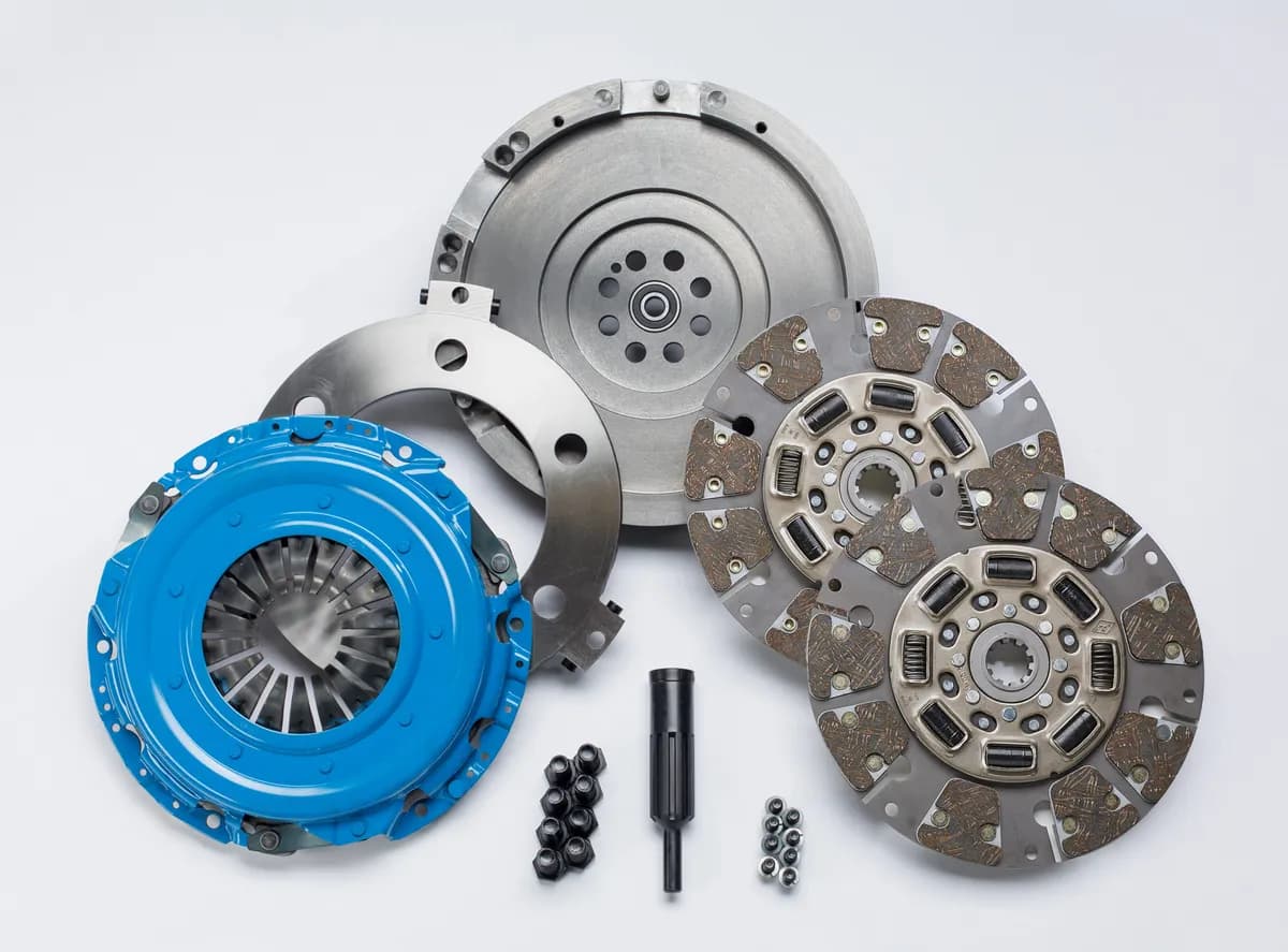 Oct 2005-2006 Chevrolet Diesel Truck 6.6l Duramax Lbz 8th Digit of VIN d Sddmax-Dfz cb Dual Disc Clutch