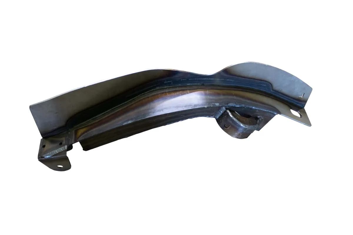 2002-2013 Chevy Avalanche 2000-2014 Chevy Suburban 2000-2014 Gmc Yukon XL 2003-2013 Cadillac Escalade Ext 2003-2014 Cadillac Escalade Esv Over Axle Frame Section Left Side