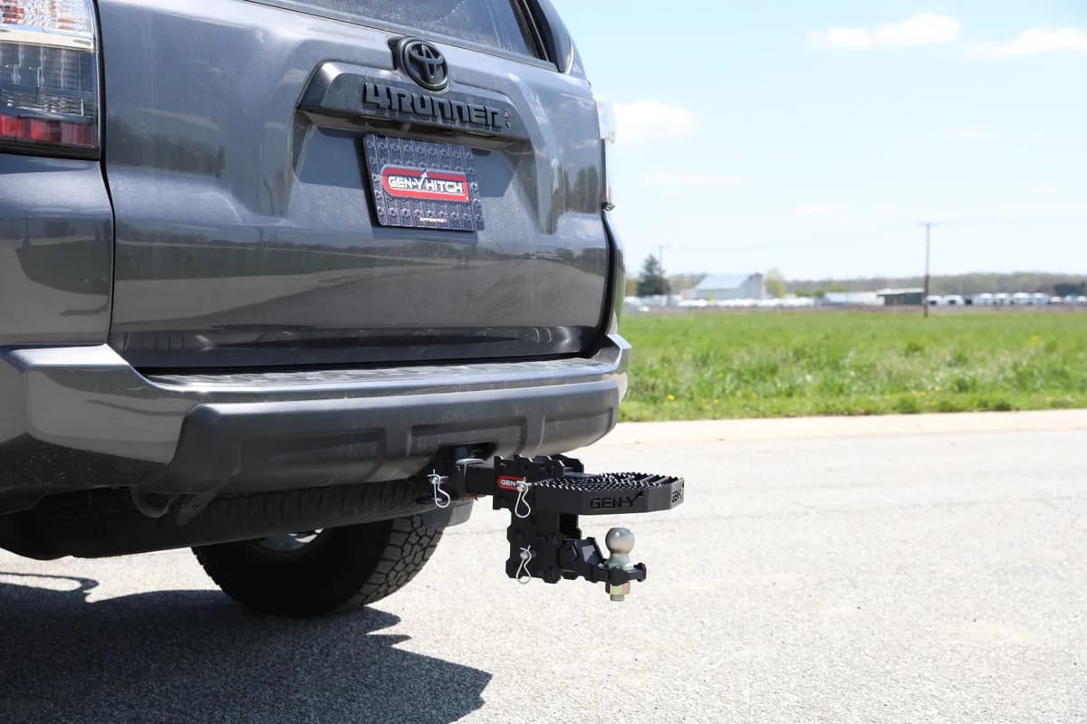Serrated Hitch Step - 2" Receiver Step (500 lbs capacity)