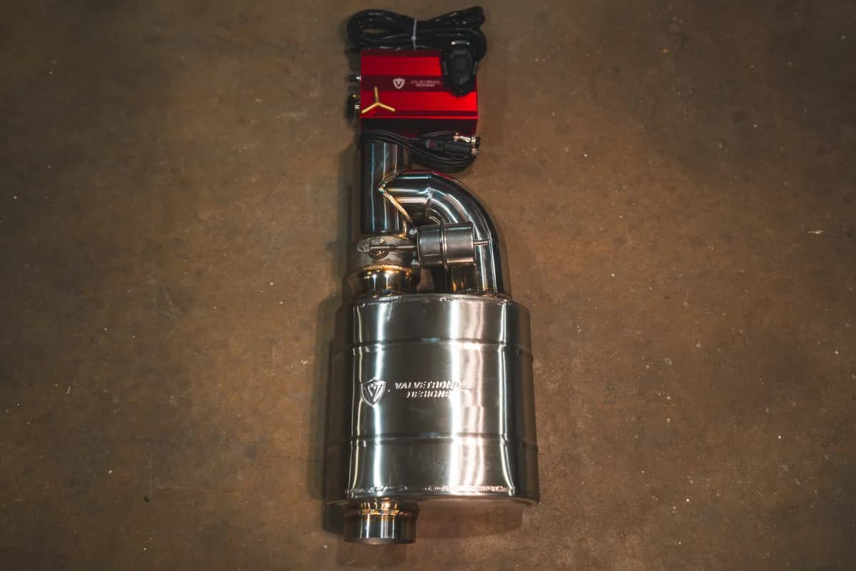 T Style Universal Muffler Kit, Single Inlet Dual Outlet 76MM 3.0 Inch Valvetronic Designs