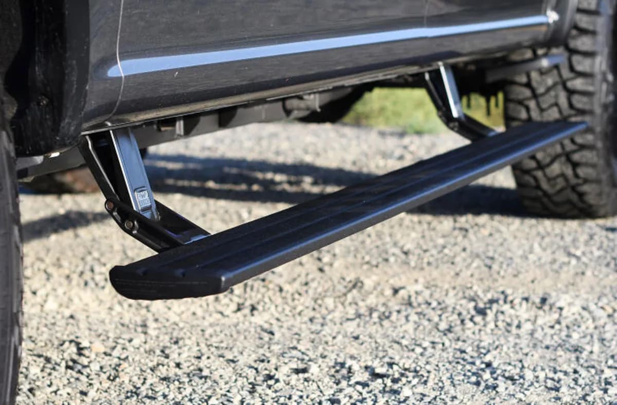 PowerStep Smart Series Black Plug N Play System - Includes OEM style illumination Deploy your PowerStep with your smart phone. Ford F-250 350 450 2017-2019