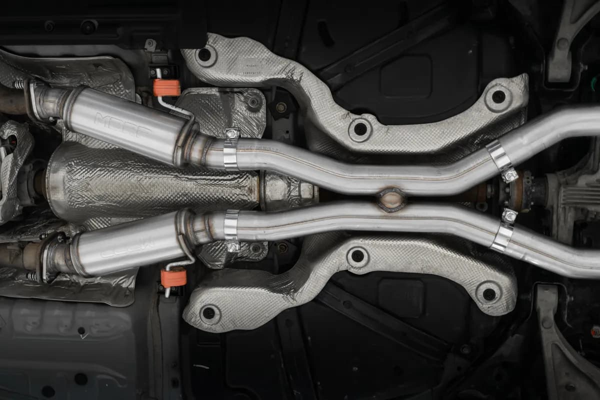 Armor Lite Cat Back Performance Exhaust System; 3 in.; Aluminized Steel; Dual Rear Exit; W/5 in. OD. Tips;