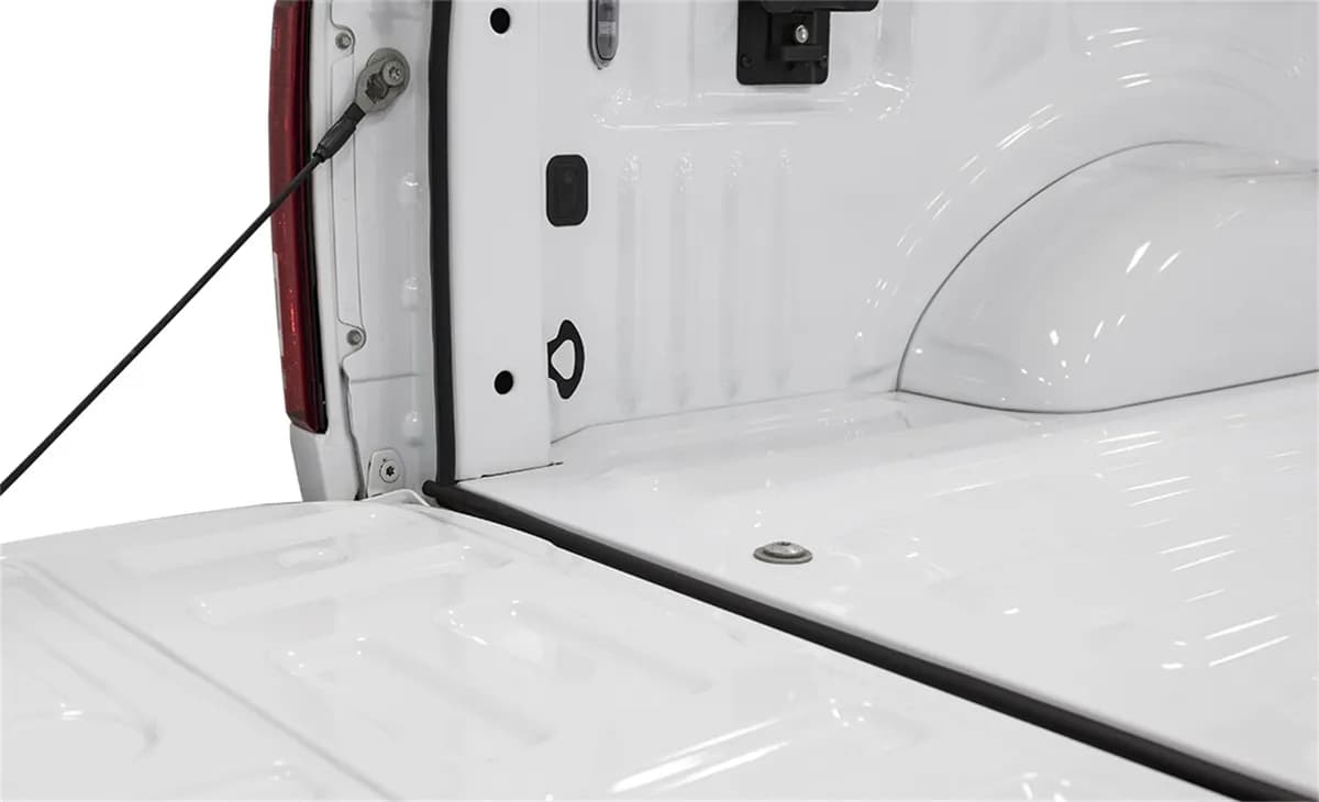 TRAILSEAL® Tailgate Gasket; Bulk Roll; 200 Linear ft.;